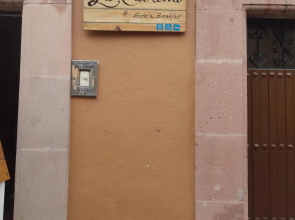 La Catrina Hostel and Breakfast