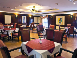 Landmark Plaza Hotel