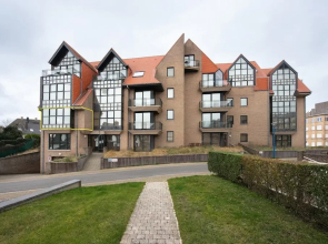Apartment in De Panne Near the Beach