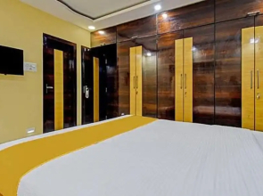 Goroomgo Town Inn NewTown Kolkata