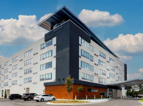 Aloft Savannah Airport