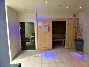 Appartement wifi, piscine, spa, clim, +vélo à Arles en Camargue pour 6 pers