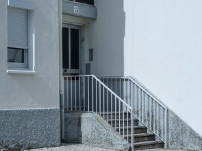 06 Olive Grove Apartment