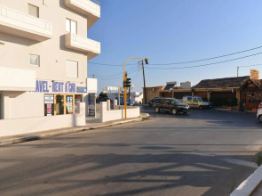 Kalamaki Apartments