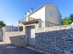 Stone House in Petrcane Near the Sea