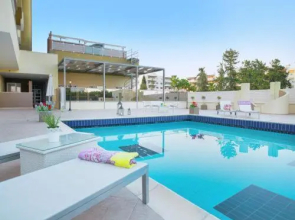 Marathon Sea View apartment 407