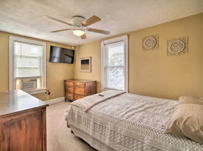 Family-friendly Wildwood Apt: Bike to Beach!