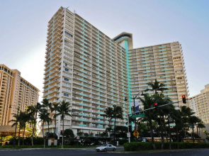 Marina Hawaii Vacations at the Ilikai Tower