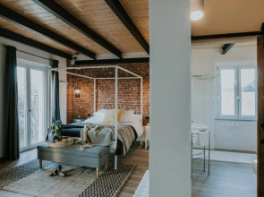Nº18 a Private Country Hideaway in Monferrato
