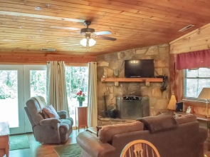 Moon Shadow - 2 Br Cabin
