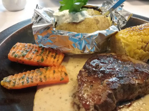 Hotelli Pietari Kylliäinen