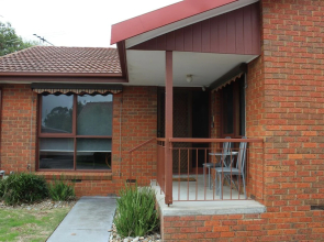 Australian Home Away @ East Doncaster George