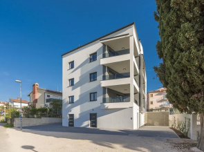 A Beautiful Spacious Apartment for 4 Persons Near the Beach in Rovinj