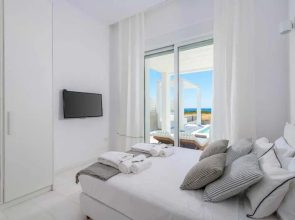Seashore Villa