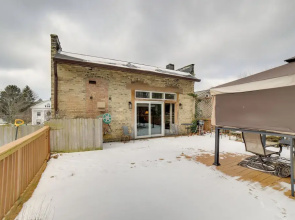 Charming Saugatuck Condo w/ Private Deck + Grill!