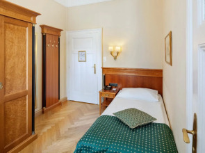 Hotel Astoria Vienna, Curio Collection by Hilton