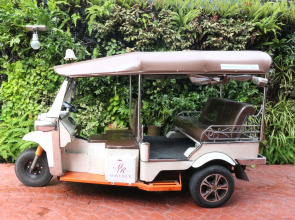 Maverick Ratchada Hotel