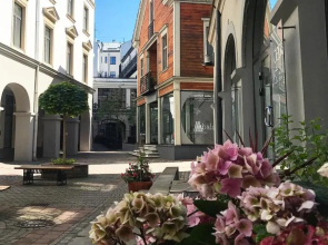 Dzirnavu 92, Free Private Parking