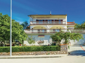 Beautiful Home in Novi Vinodolski With Wifi and 3 Bedrooms