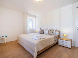 Beautiful Home in Brbinj With 3 Bedrooms, Wifi and Outdoor Swimming Pool