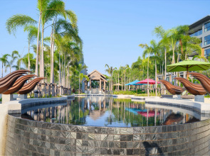 Курортный отель MIDA Grande Resort Phuket