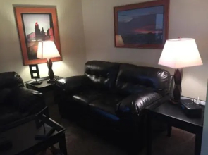 Lake Havasu Condo w/ Resort Perks - Walk to Beach