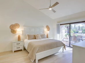 Resort-style Palm Desert Rental: Pickleball Courts