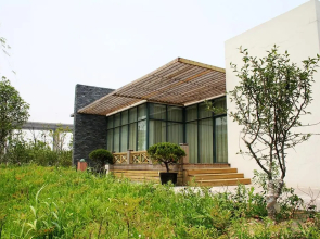 Runyang Huanlong Hotel