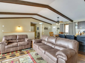 Breezy Point House w/ Dock on Pelican Lake!