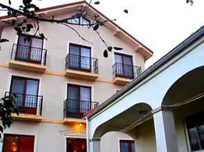 Vila Caviar