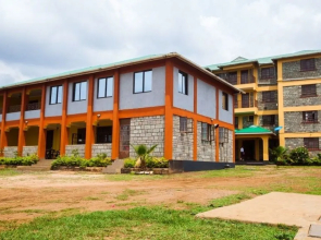Everest House Hotel
