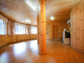 Spring Summer Fall Winter Pension