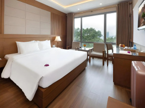 Eden Star Saigon Hotel