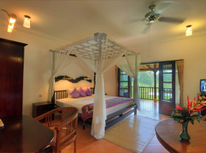 Cempaka Belimbing Villas