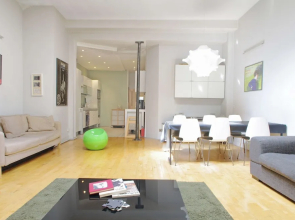 The London Agent The Strand