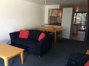 Avoca Beach Hotel