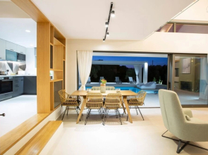 Villa Olive Green