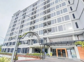 Elegant And Spacious 2Br Loft Green Park Yogyakarta Apartment