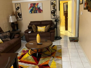 Lovely Modern 1Bedroom overlooking Carribean Sea.