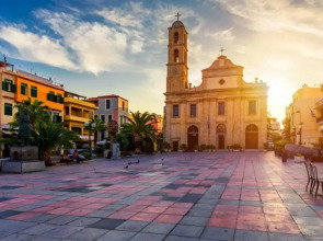 Beautiful 65 sqm 2-bed Apt in Chania With Parking