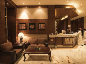 Sunday Mega Hotel Sheikh Zayed Road