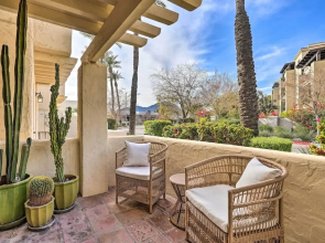 Scottsdale Condo w/ Pool Access, Near Old Town!
