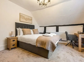 The George Inn Hotel Rooms - Room 5