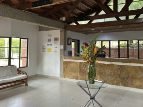 Hotel Girardot Resort by On Vacation