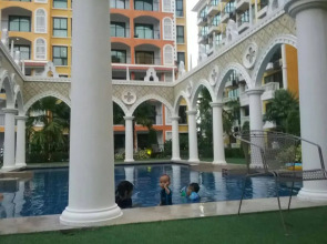 Venetian Signature PoolAccess Resort Jomtian Pattaya