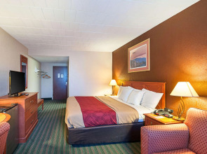 Quality Inn Near Pimlico Racetrack