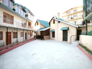 Oyo 12243 Home Luxurious 3Bhk Villa Longwood