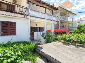 Bepoto - Family Apartment With Terrace - A1