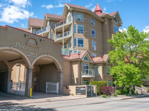 Two Bed Two Bath Two Pools