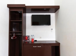 Wisma Makassar by RedDoorz